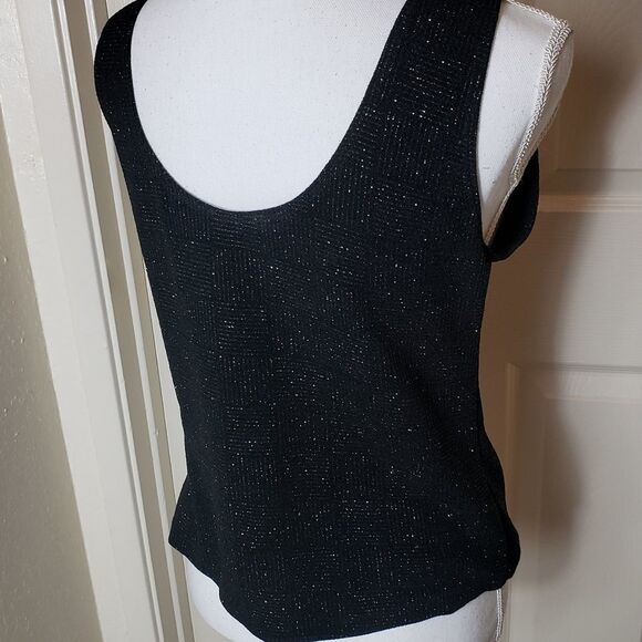 🌼Dressy tank top - Picture 3 of 4